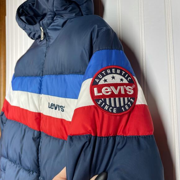 Levi's Boys Blue Full Zip Side Pocket Puffer Jacket Size 12-13 YO - Picture 2 of 6